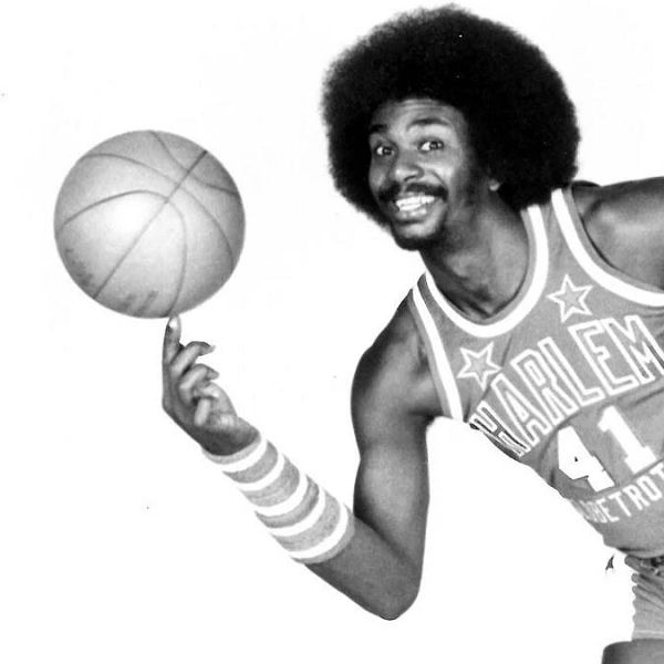 HARLEM GLOBETROTTERS LEGEND "SWEET LOU DUNBAR" INDUCTED INTO THE LOUISIANA SPORTS HALL OF FAME
